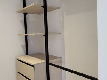 SE RENTA SUITE AMOBLADA FYBECA CUMBAYA US$680 MAS $50 CONDOMINIO