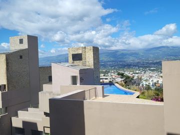 SE RENTA SUITE AMOBLADA FYBECA CUMBAYA US$680 MAS $50 CONDOMINIO