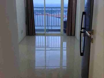 Jual Apartemen Tanglin 2BR Hdp Pool Lantai Rendah