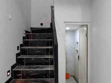 Take over 75 Juta Rumah 2 Lantai dkt ke GDC Depok