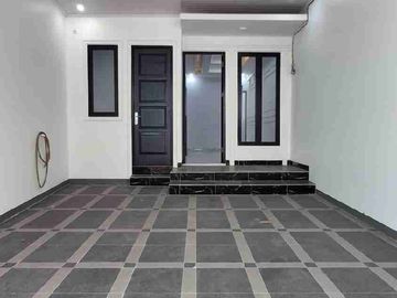 Take Over 75 Juta Rumah 2 Lantai Dkt ke GDC dan stasiun Depok Lama