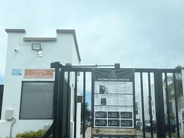 RENTA DE DEPARTAMENTO AMUEBLADO EN LOS HEROES DE LEON