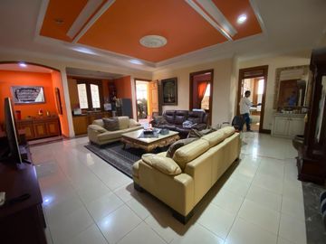 Dijual Rumah Luas Siap Huni Ada Swimming Pool Lokasi Strategis Dekat Aeon Mall Tanjung Barat di Jaksel Bs 18831