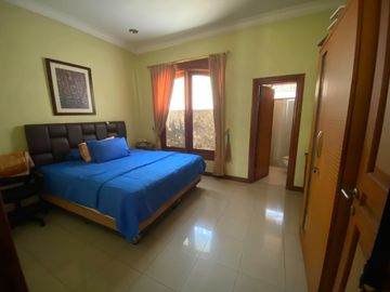 Dijual Rumah Luas Siap Huni Ada Swimming Pool Lokasi Strategis Dekat Aeon Mall Tanjung Barat di Jaksel Bs 18831