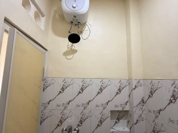 DIJUAL CEPAT RUMAH KOST 19 KAMAR DAN 1 RUMAH INDUK KOTA MALANG FULL PENGHUNI AUTO PILOT SEGITIGA EMAS JUAL CEPAT KOS BUTUH UANG BU
