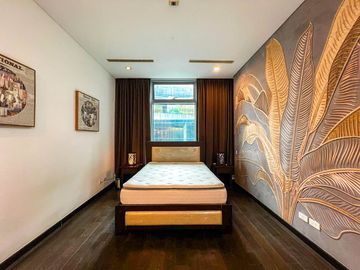 Spacious 95sqm Fully-Furnished 1BR for Sale at Trump Tower, Century City Makati