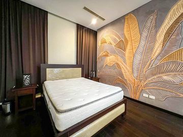 Spacious 95sqm Fully-Furnished 1BR for Sale at Trump Tower, Century City Makati
