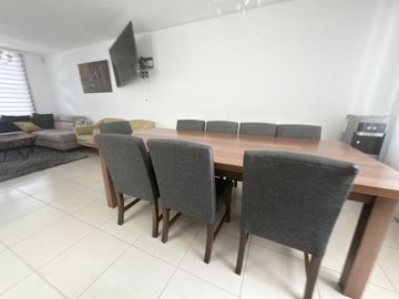RENTA DE CASA AMUEBLADA EN ZONA NORTE  EN KATANIA