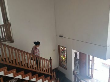 Dijual Rumah 2 Lantai Hadap Selatan & Timur LT 169m² 4 KT Harga Nego, di Japos Pondok Aren Tangerang Selatan