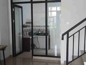 Disewakan Ruko 4 Lantai, Lokasi Super Strategis, Bebas Banjir, di  Summarecon Crown Gading Bekasi