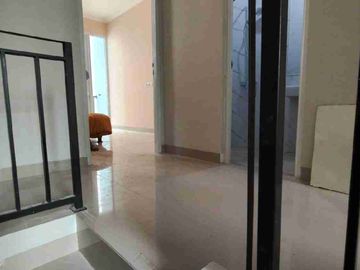 rumah mewah 2 lantai di SETIABUDI dekat stasiun LRT jakarta selatan