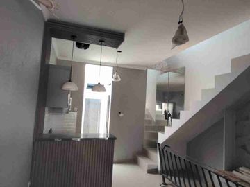 rumah mewah 2 lantai di SETIABUDI dekat stasiun LRT jakarta selatan