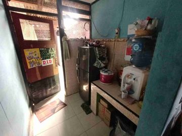 Rumah Murah Dalam Perum Padat Penduduk Dekat Kampus UNS