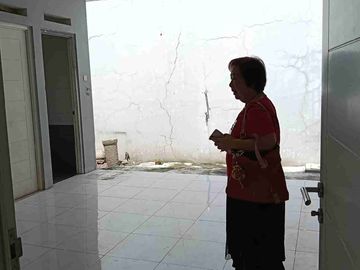Di Jual Rumah Cantik 2 Lantai, Lokasi Strategis, Bebas Banjir, di Cluster Vasana, Harapan Indah, Bekasi