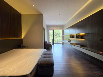 Dijual Rumah Cantik 3 Lantai Semifurnish di Alam Sutera Siap Huni