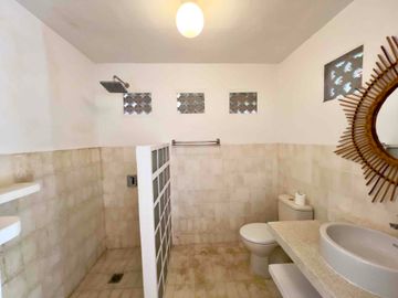 3 Bedrooms villa tropical style strategic Location just 10 mi to the becah location at Keroboakan area