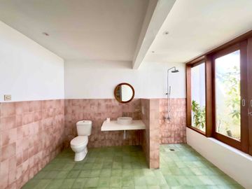 3 Bedrooms villa tropical style strategic Location just 10 mi to the becah location at Keroboakan area