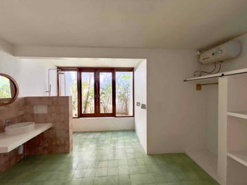 3 Bedrooms villa tropical style strategic Location just 10 mi to the becah location at Keroboakan area