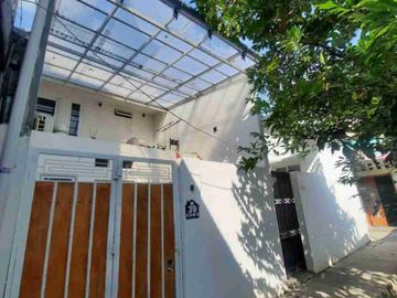 Dijual Rumah akses motor di tugu selatan jakarta utara