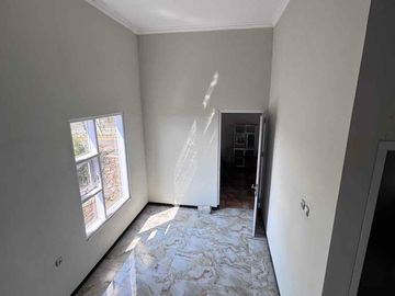 DIJUAL VILA 6 KAMAR TEMAS KOTA BATU