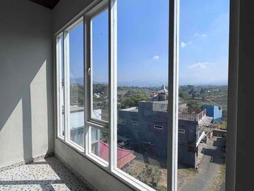 DIJUAL VILA 6 KAMAR TEMAS KOTA BATU