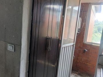 EXCELENTE DEPTO EN NIVEL 4 CON BONITOS ACABADOS SON 2 RECAMARAS