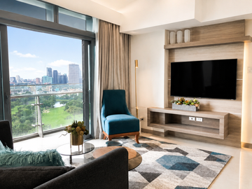 8 Forbestown Road Condominium 98sqm 2 Bedroom For Rent in BGC Fort Bonifacio