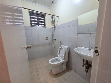 House and Lot For Sale in Alabang Hills Village, Muntinlupa City