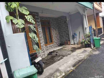 Dijual rumah akses mobil siap Huni Perumnas Klender Jakarta timur