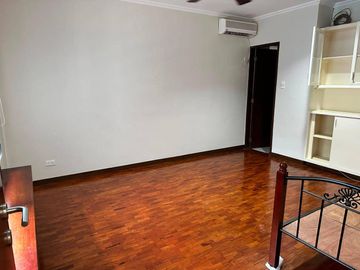 FOR LEASE: 5-Bedroom Single-Family House in Ayala Alabang Village, Muntinlupa City