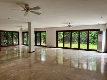 FOR LEASE: 5-Bedroom Single-Family House in Ayala Alabang Village, Muntinlupa City