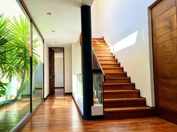 Exclusiva Casa Mediterránea En Arriendo En Valle Escondido