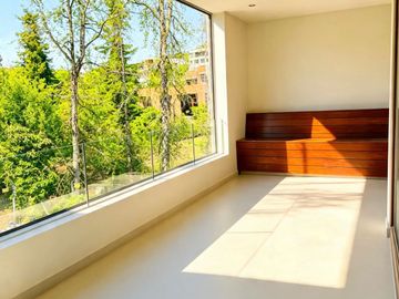 Exclusiva Casa Mediterránea En Arriendo En Valle Escondido