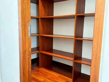 Exclusiva Casa Mediterránea En Arriendo En Valle Escondido