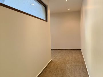 Exclusiva Casa Mediterránea En Arriendo En Valle Escondido