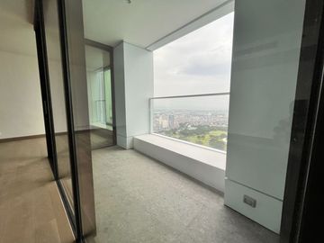 3 Spacious Bedrooms Unit For Lease in EAST AURELIA RESIDENCES