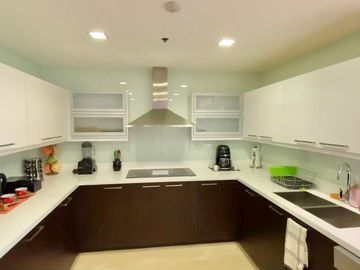 FOR LEASE | Condo Unit at The Suites at Fort BGC in Taguig