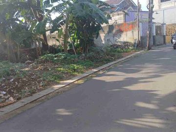 Dijual tanah cantik 2000 meter harga 2,5 juta nego di Reni Pamulang Tangsel