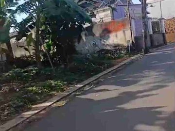 Dijual tanah cantik 2000 meter harga 2,5 juta nego di Reni Pamulang Tangsel