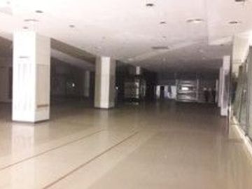 Dijual 1 Gedung Sentral Pasar Raya 200M - Padang Sumatera Barat