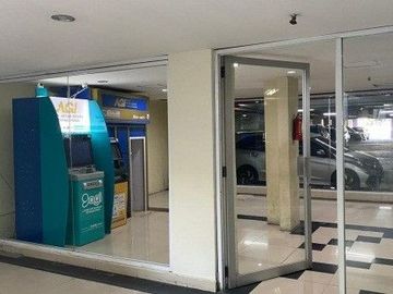 Dijual 1 Gedung Sentral Pasar Raya 200M - Padang Sumatera Barat