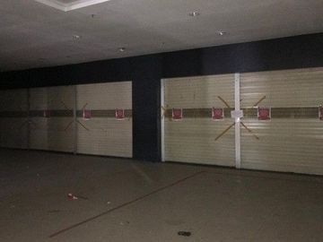 Dijual 1 Gedung Sentral Pasar Raya 200M - Padang Sumatera Barat