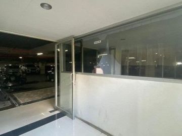 Dijual 1 Gedung Sentral Pasar Raya 200M - Padang Sumatera Barat