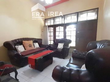 RUMAH FULL FURNISH DISEWAKAN DI COLOMADU DEKAT DE TJOLOMADOE