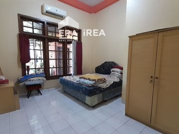 RUMAH FULL FURNISH DISEWAKAN DI COLOMADU DEKAT DE TJOLOMADOE