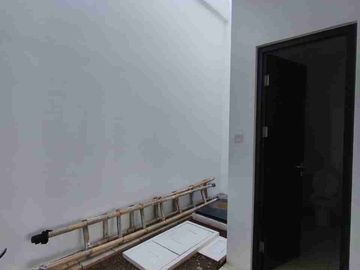 Disewakan Ruko 4 Lantai di Summarecon Crown Gading Bekasi