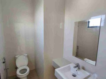 Disewakan Ruko 4 Lantai di Summarecon Crown Gading Bekasi