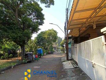 Jual Rumah 2 Lantai Dekat Pasar Modern BSD Griya Loka, St