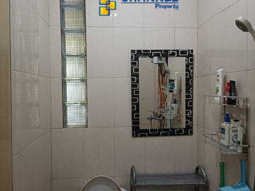 Jual Rumah 2 Lantai Dekat Pasar Modern BSD Griya Loka, St