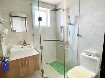 2BR in Royalton at Capitol Commons Condo For Lease in Pasig with 2 Parking Slots